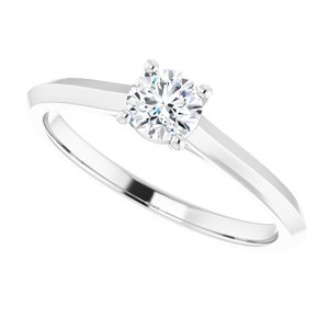 18K White 4.4 mm Round Solitaire Engagement Ring Mounting