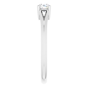 14K White 4.1 mm Round Solitaire Engagement Ring Mounting