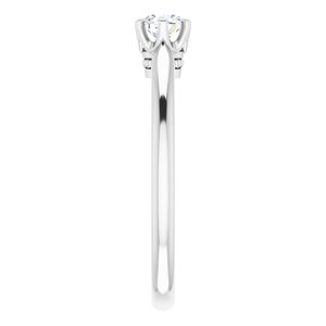 14K White 4.1 mm Round Solitaire Engagement Ring Mounting